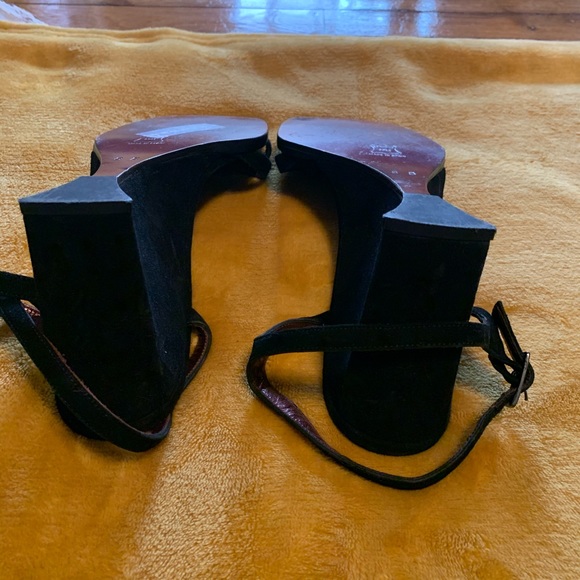 Hells - Picture 4 of 8